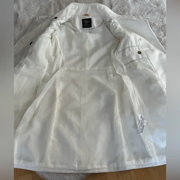 Zara white peacoat size S: Bust 36”, sleeve length 18”, shoulder to hem 34”. - Picture 9 of 11